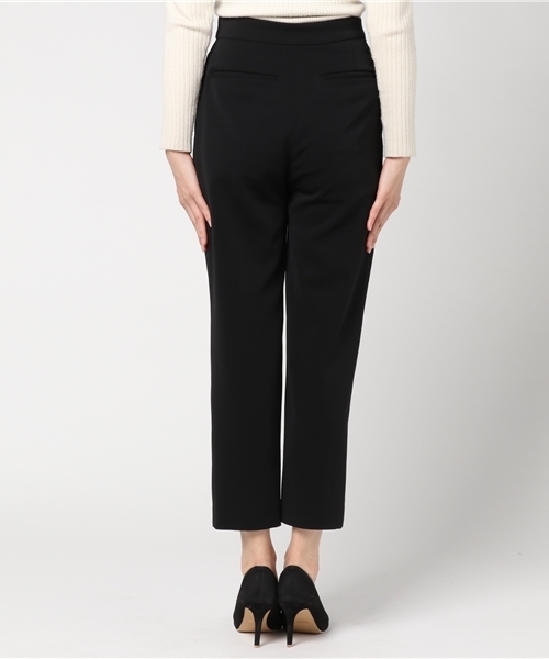 HELIOPOLE（エリオポール）の「テーパード バナナパンツ（その他パンツ・レディース・ブラック/ベージュ/ネイビー・38/34/36）」の6枚目の写真