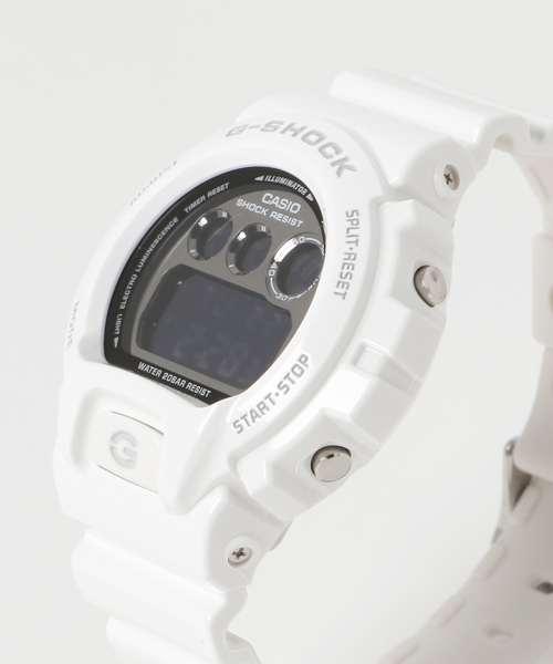 G-SHOCK(ジーショック)の「G-SHOCK / メタリックカラーズ Metallic Colors / DW-6900NB-7JF / Gショック(アナログ腕時計・メンズ・ホワイト×ブラック・FREE)」の4枚目の写真