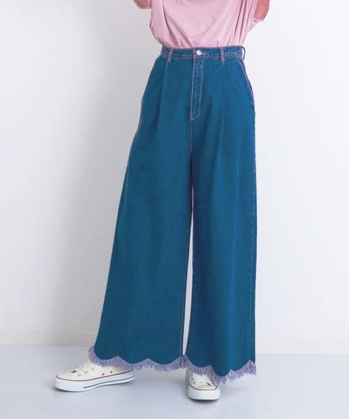 MERLOT（メルロー）の「スカラップフリンジヘムデニムワイドパンツ615-8527（デニムパンツ・レディース・ネイビー/ライトブルー/ブルー・FREE）」の3枚目の写真
