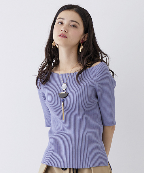 UNITED TOKYO（ユナイテッドトウキョウ）の「バックレースアップタイトニット（ニット/セーター・レディース・ブラック/ラベンダー/マスタード/ホワイト・1）」の4枚目の写真