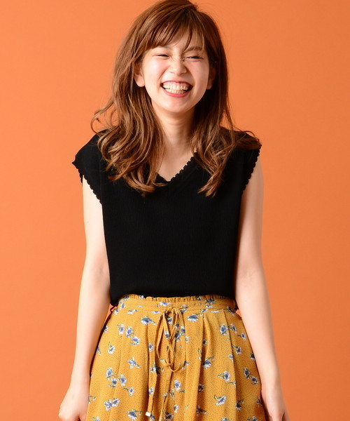 natural couture（ナチュラルクチュール）の「スカラップノースリニット（ニット/セーター・レディース・ブラック/キャメル/ターコイズブルー/ピンク・FREE）」の21枚目の写真