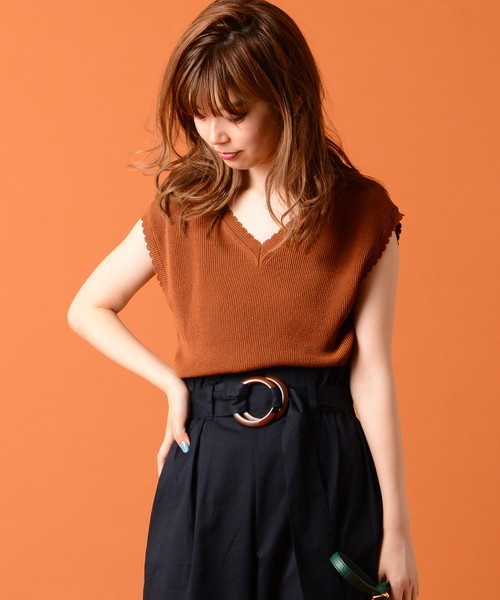 natural couture（ナチュラルクチュール）の「スカラップノースリニット（ニット/セーター・レディース・ブラック/キャメル/ターコイズブルー/ピンク・FREE）」の17枚目の写真