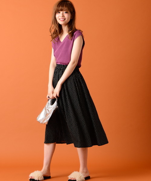 natural couture（ナチュラルクチュール）の「スカラップノースリニット（ニット/セーター・レディース・ブラック/キャメル/ターコイズブルー/ピンク・FREE）」の18枚目の写真