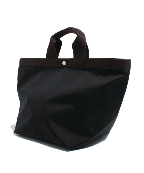 NANO universe（ナノユニバース）の「×FF/コーデュラナイロントートL（バックパック/リュック・レディース・ブラック/ブルー/ピンク/ライトベージュ・FREE）」の5枚目の写真