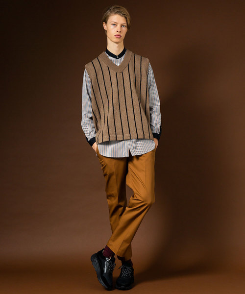 UNITED TOKYO(ユナイテッドトウキョウ)の「インレーニットベスト(ニット/セーター・メンズ・ブラック/オレンジ/ブラウン/ネイビー・1/2/3)」の15枚目の写真