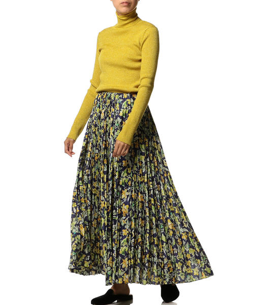 ASTRAET(アストラット)の「ASTRAET(アストラット)フラワープリント マキシ丈 プリーツスカート(スカート・レディース・ケリー/ネイビー・0/1)」の3枚目の写真