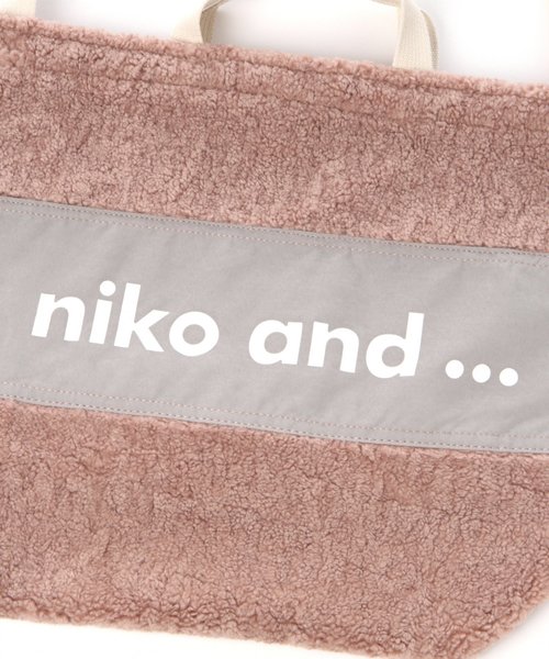 niko and...（ニコアンド）の「オリジナルボアロゴトート2WAY（トートバッグ・レディース・ホワイト/ピンク/セージグリーン・0）」の11枚目の写真