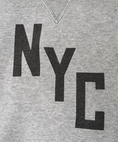 SHIPS（シップス）の「Champion: 【SHIPS AUTHENTIC 別注】 チャンピオン プリント クルーネック スウェット■（スウェット・メンズ・グレー/ネイビー/ブラック・SMALL/MEDIUM/LARGE）」の14枚目の写真