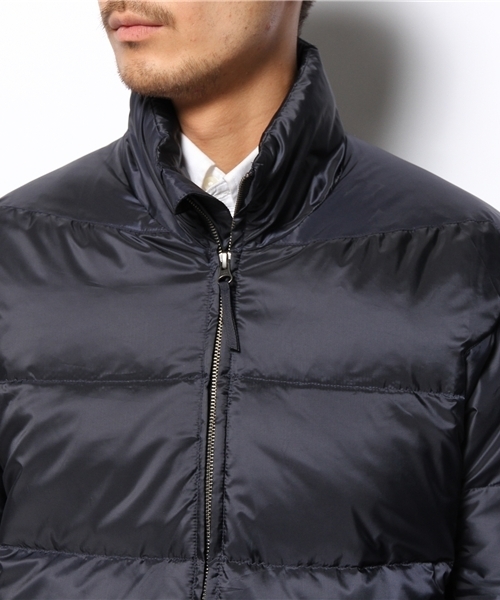 BEAUTY&YOUTH UNITED ARROWS(ビューティーアンドユースユナイテッドアローズ)の「<DISAERAN>STAND DOWN JACKET/ダウンジャケット◆§(ダウンジャケット/コート・メンズ・ベージュ/ネイビー/パープル・SMALL/MEDIUM/LARGE)」の8枚目の写真