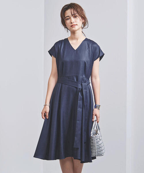 ネイビーフレア裾ワンピース UNITED　ARROWS UNITED ARROWS（ユナイテッドアローズ）の「UBCB Vネック フレア
