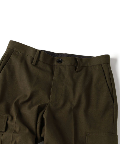 SHIPS（シップス）の「【Begin5月号掲載】SC: ジャストレングス ホップサック カーゴパンツ（カーゴパンツ・メンズ・ブラック/グレー/オリーブ・SMALL/MEDIUM/LARGE/X-LARGE）」の5枚目の写真