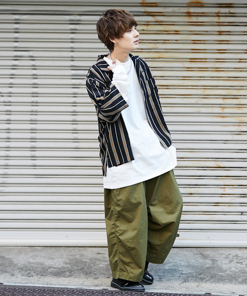 kutir（クティール）の「【ビックシルエット】　パイピングオープンカラーシャツ（シャツ/ブラウス・メンズ・チャコールグレー/ブラック/オフホワイト/ダークグレー/ベージュ・MEDIUM/LARGE）」の10枚目の写真