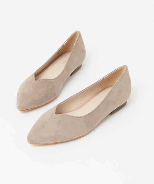 Au BANNISTER(オゥバニスター)の「【販売店舗限定】フラワーカットカッターパンプス(パンプス・レディース・ベージュ/グレー/マスタード/ブラック/ゴールド・38/39/35/36/37)」の17枚目の写真