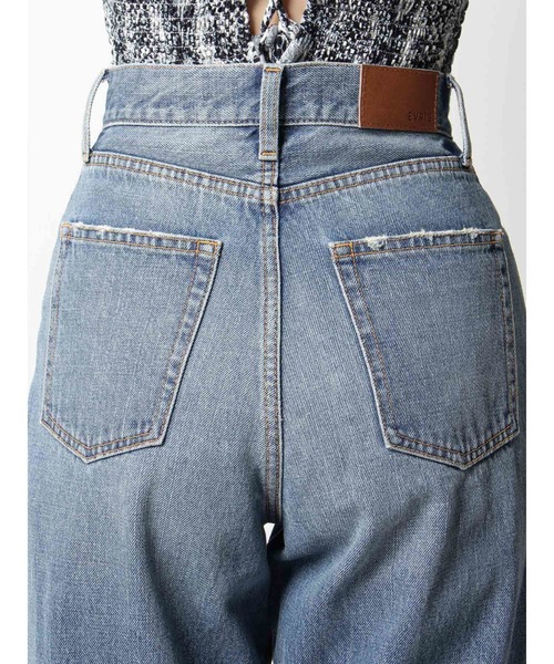 EVRIS（エヴリス）の「SIMPLE バギーDENIM パンツ（デニムパンツ・レディース・ホワイト/ライトブルー・SMALL/MEDIUM）」の11枚目の写真