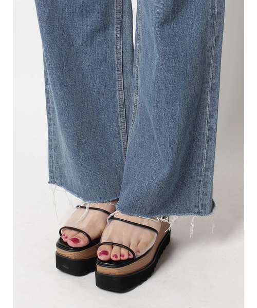 EVRIS（エヴリス）の「SIMPLE バギーDENIM パンツ（デニムパンツ・レディース・ホワイト/ライトブルー・SMALL/MEDIUM）」の14枚目の写真