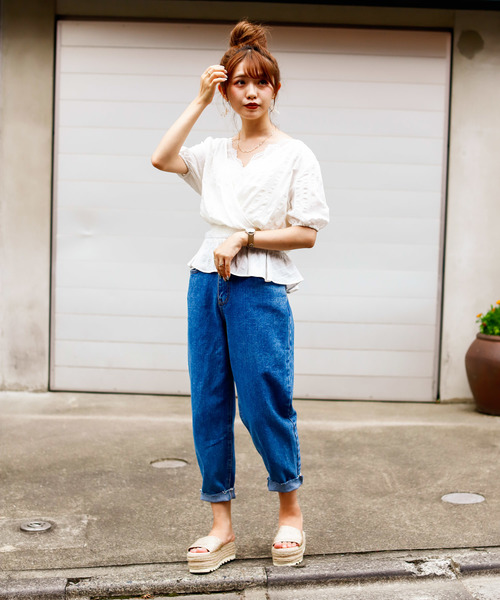 VANNIE U(ヴァニーユー)の「VANNIE U 2WAYシャーリングバルーン袖ブラウス(シャツ/ブラウス・レディース・ホワイト/ブラック・FREE)」の14枚目の写真