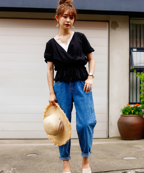VANNIE U(ヴァニーユー)の「VANNIE U 2WAYシャーリングバルーン袖ブラウス(シャツ/ブラウス・レディース・ホワイト/ブラック・FREE)」の5枚目の写真
