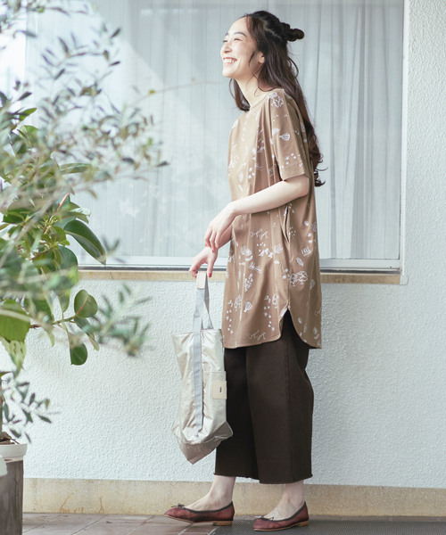 PUAL CE CIN(ピュアルセシン)の「Organic Grunge 刺繍チュニック(Tシャツ/カットソー・レディース・ベージュ/グレー/モカ/ナチュラル・FREE)」の4枚目の写真