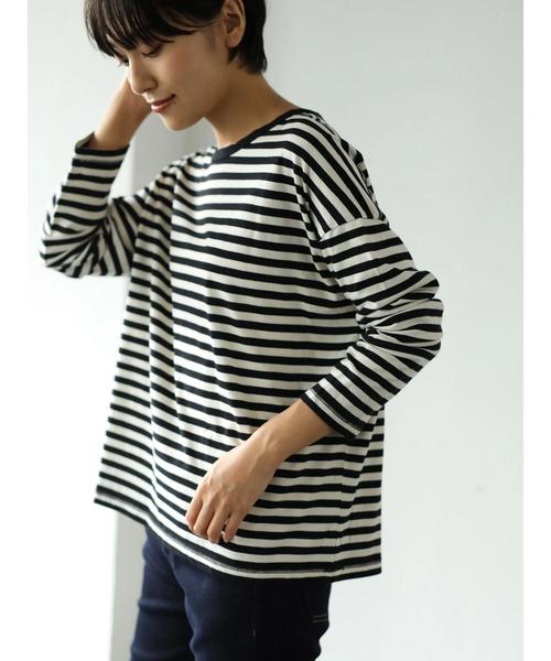 AMERICAN HOLIC（アメリカンホリック）の「クルーネックゆるカットプルオーバー＊（Tシャツ/カットソー・レディース・チャコールグレー/ベージュ/ブラウン/カーキ/アイボリー/ブラック系その他4/グレー系その他4/ブルー系その他2・M/L）」の21枚目の写真