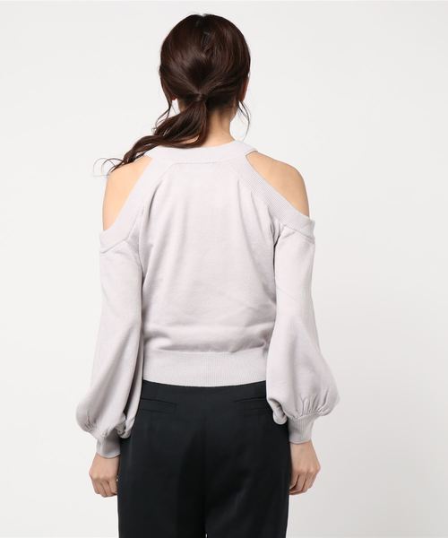 ENVYM（アンビー）の「オープンショルダーショートＮＫＩＴ（ニット/セーター・レディース・ブラック/ベージュ/グレー・FREE）」の5枚目の写真