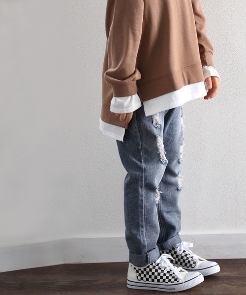 classicalelf(クラシカルエルフ)の「キッズ レイヤード風ミドル丈無地ビッグシルエットクルーネックトレーナー(長袖)(スウェット・キッズ・チャコールグレー/ブラック/ベージュ/カーキ/モカ・130/140/150)」の18枚目の写真