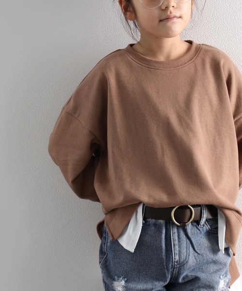 classicalelf(クラシカルエルフ)の「キッズ レイヤード風ミドル丈無地ビッグシルエットクルーネックトレーナー(長袖)(スウェット・キッズ・チャコールグレー/ブラック/ベージュ/カーキ/モカ・130/140/150)」の17枚目の写真