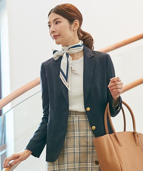 J.PRESS(ジェイプレス)の「ウールシルクオックスシングル テーラードジャケット(テーラードジャケット・レディース・ネイビー系・9/11/13/7)」の4枚目の写真