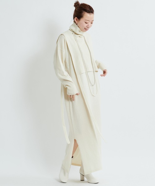 DouDou(ドゥドゥ)の「ニットセットワンピース(ワンピース・レディース・オフホワイト/ベージュ/ブルー・FREE)」の4枚目の写真