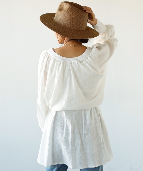 Auntie Rosa Holiday（アンティローザホリデー）の「コットンスラブキーネックチュニックワンピース（ワンピース・レディース・ブラック/ホワイト/グレイッシュベージュ/グリーン・FREE）」の15枚目の写真