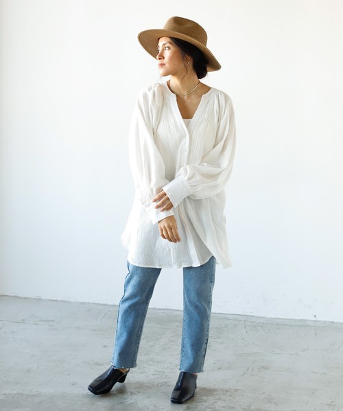 Auntie Rosa Holiday（アンティローザホリデー）の「コットンスラブキーネックチュニックワンピース（ワンピース・レディース・ブラック/ホワイト/グレイッシュベージュ/グリーン・FREE）」の17枚目の写真