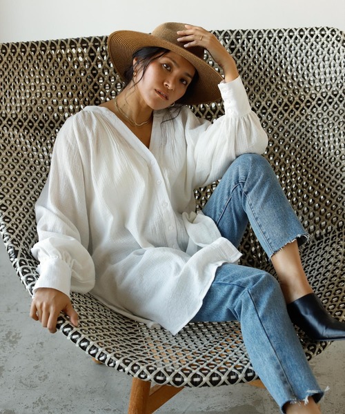 Auntie Rosa Holiday（アンティローザホリデー）の「コットンスラブキーネックチュニックワンピース（ワンピース・レディース・ブラック/ホワイト/グレイッシュベージュ/グリーン・FREE）」の19枚目の写真