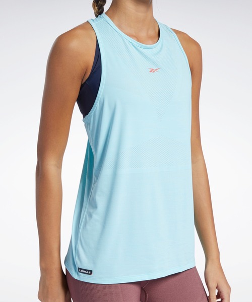 Reebok(リーボック)の「レズミルズ アクティブチル ベント タンク トップ (タンクトップ・レディース・ライトブルー・X-SMALL/X-LARGE/MEDIUM)」の2枚目の写真