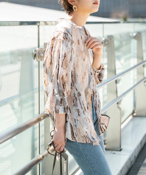 Ambre Neige（アンブルネージュ）の「ペイントルーズシャツ／【WEB/EC限定商品】（シャツ/ブラウス・レディース・パープル/グリーン・FREE）」の15枚目の写真