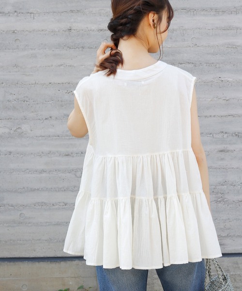 Crisp yours(クリスプユアーズ)の「フレンチボリュームティアードブラウス(シャツ/ブラウス・レディース・ライトグレー/ブラック/ミント/アイボリー・FREE)」の11枚目の写真