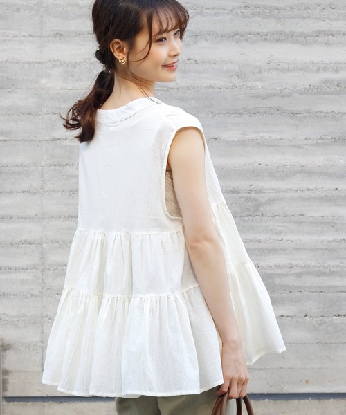 Crisp yours(クリスプユアーズ)の「フレンチボリュームティアードブラウス(シャツ/ブラウス・レディース・ライトグレー/ブラック/ミント/アイボリー・FREE)」の19枚目の写真