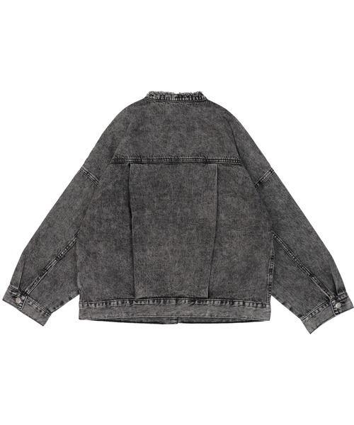 SPINNS（スピンズ）の「【ゆったりシルエット】ウォッシュ加工 ノーカラーデニムジャケット（デニムジャケット・レディース・ブラック系その他/ブルー系その他・ONESIZE）」の4枚目の写真