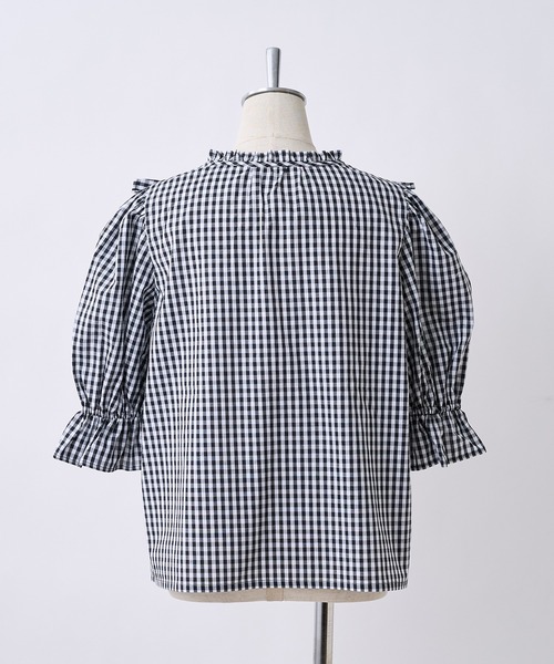 one after another NICE CLAUP（ワンアフターアナザーナイスクラップ）の「【ZOZOTOWN限定】Vネックコットンフリルブラウス（シャツ/ブラウス・レディース・オフホワイト/ブラック系その他/ピンクベージュ・FREE）」の20枚目の写真