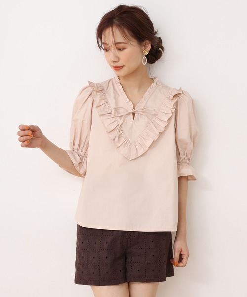 one after another NICE CLAUP（ワンアフターアナザーナイスクラップ）の「【ZOZOTOWN限定】Vネックコットンフリルブラウス（シャツ/ブラウス・レディース・オフホワイト/ブラック系その他/ピンクベージュ・FREE）」の9枚目の写真