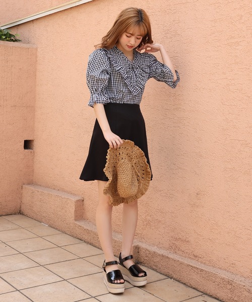 one after another NICE CLAUP（ワンアフターアナザーナイスクラップ）の「【ZOZOTOWN限定】Vネックコットンフリルブラウス（シャツ/ブラウス・レディース・オフホワイト/ブラック系その他/ピンクベージュ・FREE）」の11枚目の写真