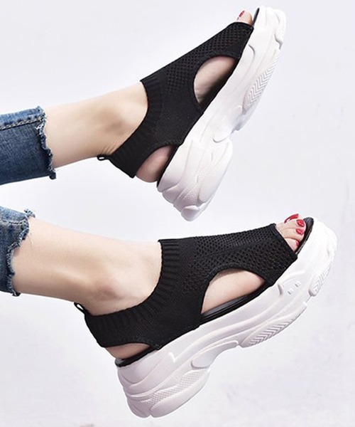 TeddyShop(テディショップ)の「プルストラップ厚底スポーツメッシュサンダル(サンダル・レディース・ホワイト/ベージュ/ブラック/ライトグレー/ネイビー・22.5cm/24.5cm/23.0cm/24.0cm/23.5cm/25.0cm)」の3枚目の写真