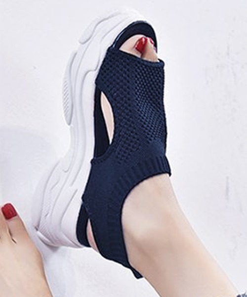 TeddyShop(テディショップ)の「プルストラップ厚底スポーツメッシュサンダル(サンダル・レディース・ホワイト/ベージュ/ブラック/ライトグレー/ネイビー・22.5cm/24.5cm/23.0cm/24.0cm/23.5cm/25.0cm)」の8枚目の写真