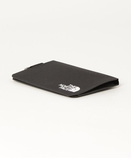 THE NORTH FACE（ザノースフェイス）の「THE NORTH FACE ザ ノースフェイス  Pebble Fragment Case ペブルフラグメントケース   NN32107（パスケース・メンズ・ブラック/グレー系その他/その他・ONE SIZE）」の4枚目の写真