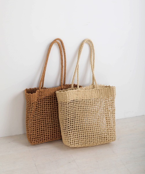 Bou Jeloud（ブージュルード）の「スクエアトートバッグ（トートバッグ・レディース・ベージュ/キャメル・ONESIZE）」の2枚目の写真