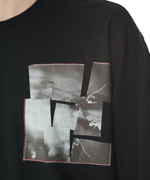 KAZUYUKI KUMAGAI ATTACHMENT（カズユキクマガイアタッチメント）の「COTTON JERSEY GRAPHIC PRINT T-SHIRT（Tシャツ/カットソー・メンズ・ブラック系その他/ブラック・1/2/3）」の5枚目の写真