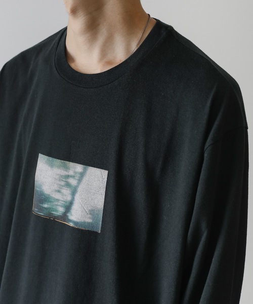 KAZUYUKI KUMAGAI ATTACHMENT（カズユキクマガイアタッチメント）の「COTTON JERSEY GRAPHIC PRINT T-SHIRT（Tシャツ/カットソー・メンズ・ブラック系その他/ブラック・1/2/3）」の21枚目の写真