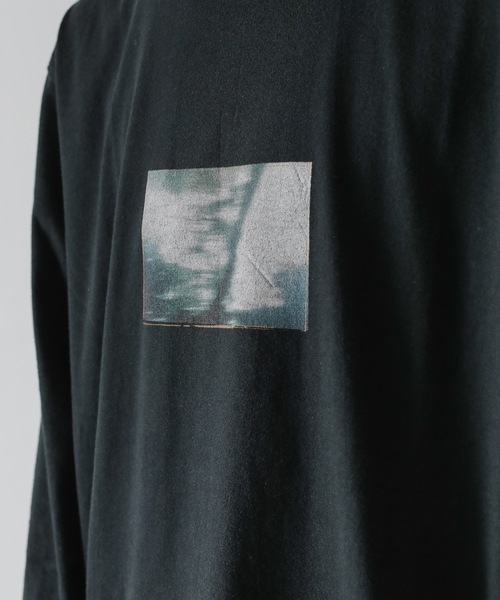 KAZUYUKI KUMAGAI ATTACHMENT（カズユキクマガイアタッチメント）の「COTTON JERSEY GRAPHIC PRINT T-SHIRT（Tシャツ/カットソー・メンズ・ブラック系その他/ブラック・1/2/3）」の22枚目の写真