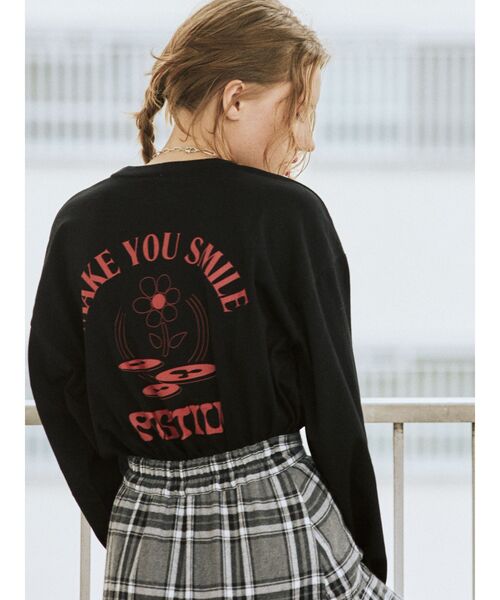 jouetie(ジュエティ)の「ネイチャーグラフィック ロンT(Tシャツ/カットソー・レディース・ブラック/オフホワイト/グリーン・MEDIUM)」の1枚目の写真