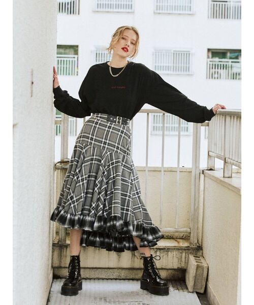 jouetie(ジュエティ)の「ネイチャーグラフィック ロンT(Tシャツ/カットソー・レディース・ブラック/オフホワイト/グリーン・MEDIUM)」の7枚目の写真