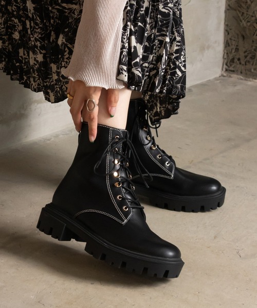 RANDA（ランダ）の「ストレスフリー/ソフト トラックソールレースアップブーツ（ブーツ・レディース・ブラック/ベージュ/ブラック系その他・S/L/M/LL）」の17枚目の写真