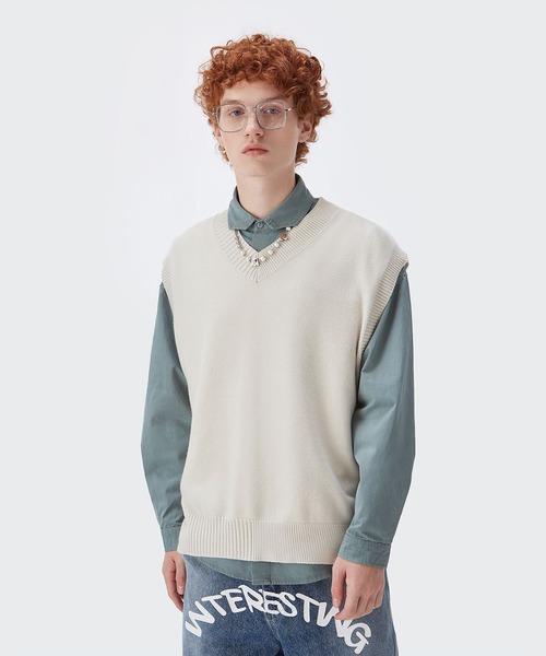 CORPUS TOKYO（コーパス トーキョー）の「Lazy Tokyo ニットベスト（ベスト・メンズ・ライトグレー/ブラック/オフホワイト/グリーン/ブルーグレー/ライトベージュ・1/2/3）」の2枚目の写真